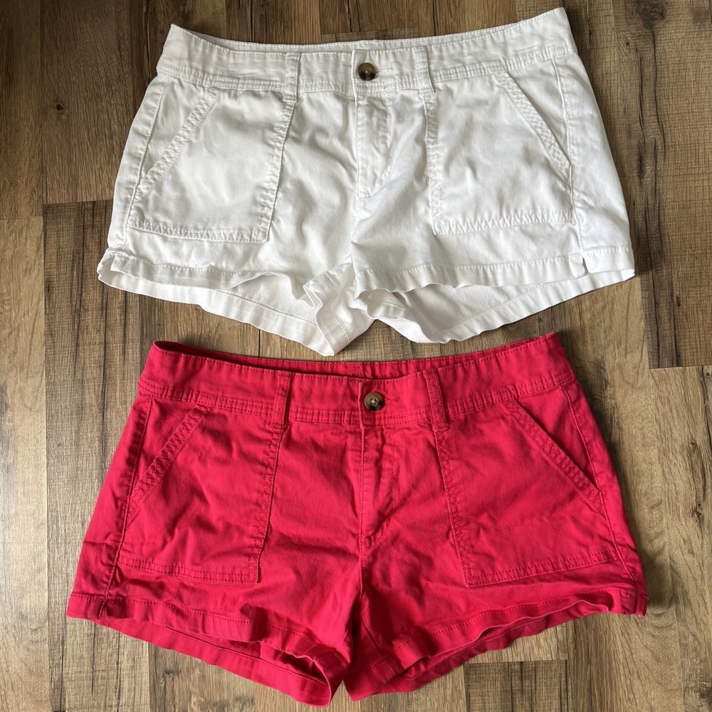 Y2K Arizona Chino Shorts Women's 11 Low Rise 2.5" Inseam Lot of 2 White Pink